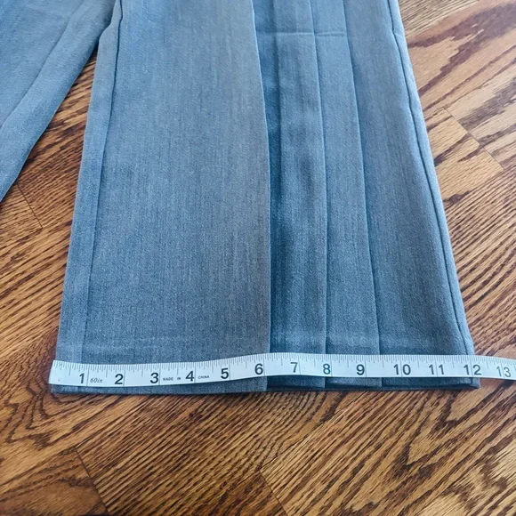 Gray Pleated Wide-Leg Pants 3/4 Coullotte Pants - Picture 6 of 12